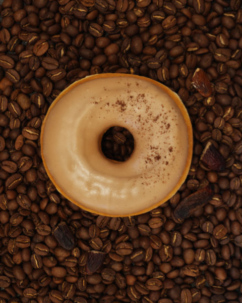 <strong>photo-donuts-tonka-cafe</strong> <em>Donut au café</em><br /></p><p>